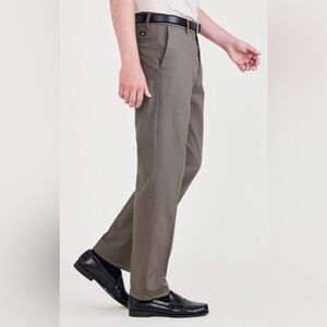 Men's Dockers Flat Front Brown Dress Slacks Size 33x32 #1315